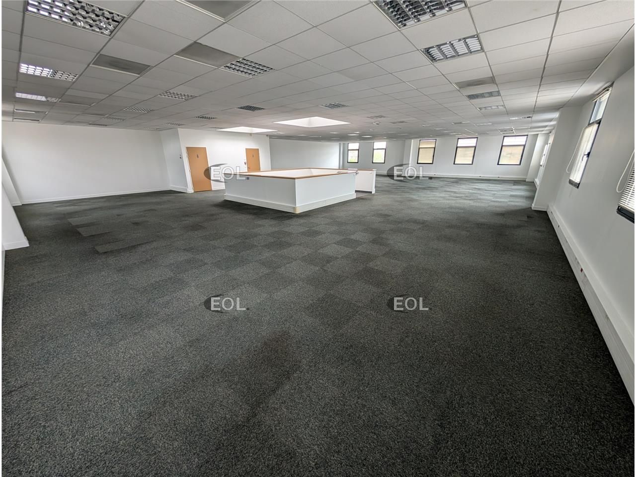 Location Local d'activités 617 m² non divisibles