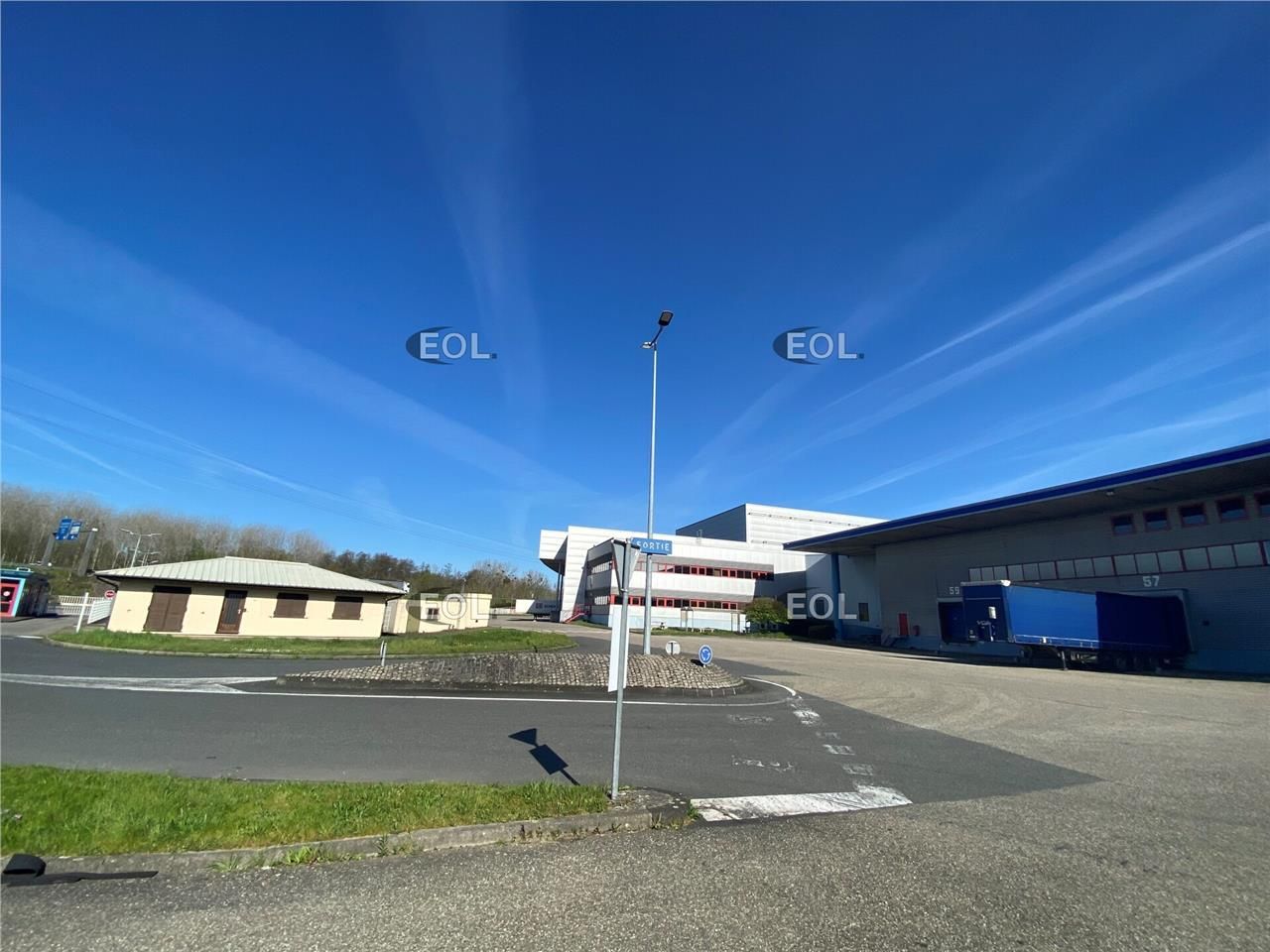 Location Entrepôt 11622 m² non divisibles