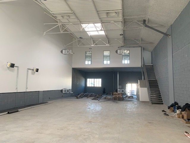 Location Local d'activités 313 m² non divisibles