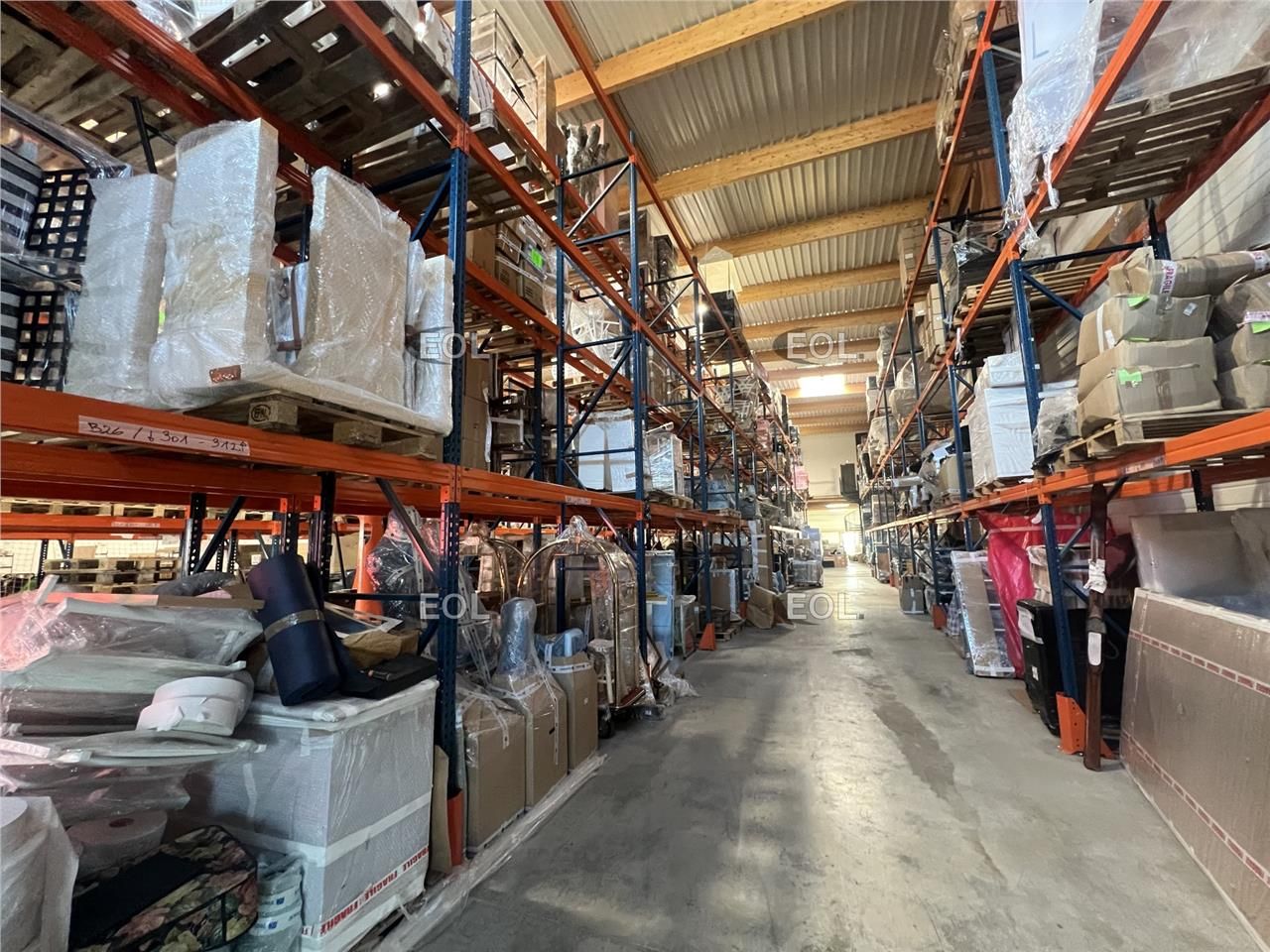 A louer - local d'activité de 2 339 m²