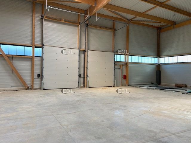 A LOUER - bâtiments d'activité avec bureaux à partir de 1 102 m²