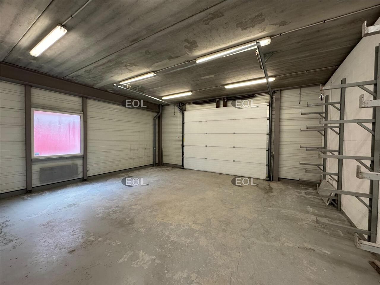 Location Local d'activités 361 m² non divisibles