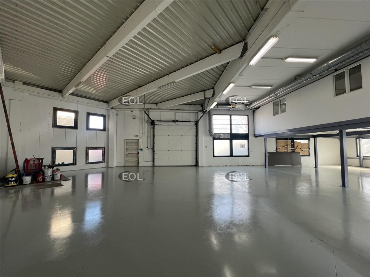 Local d'activité - à louer