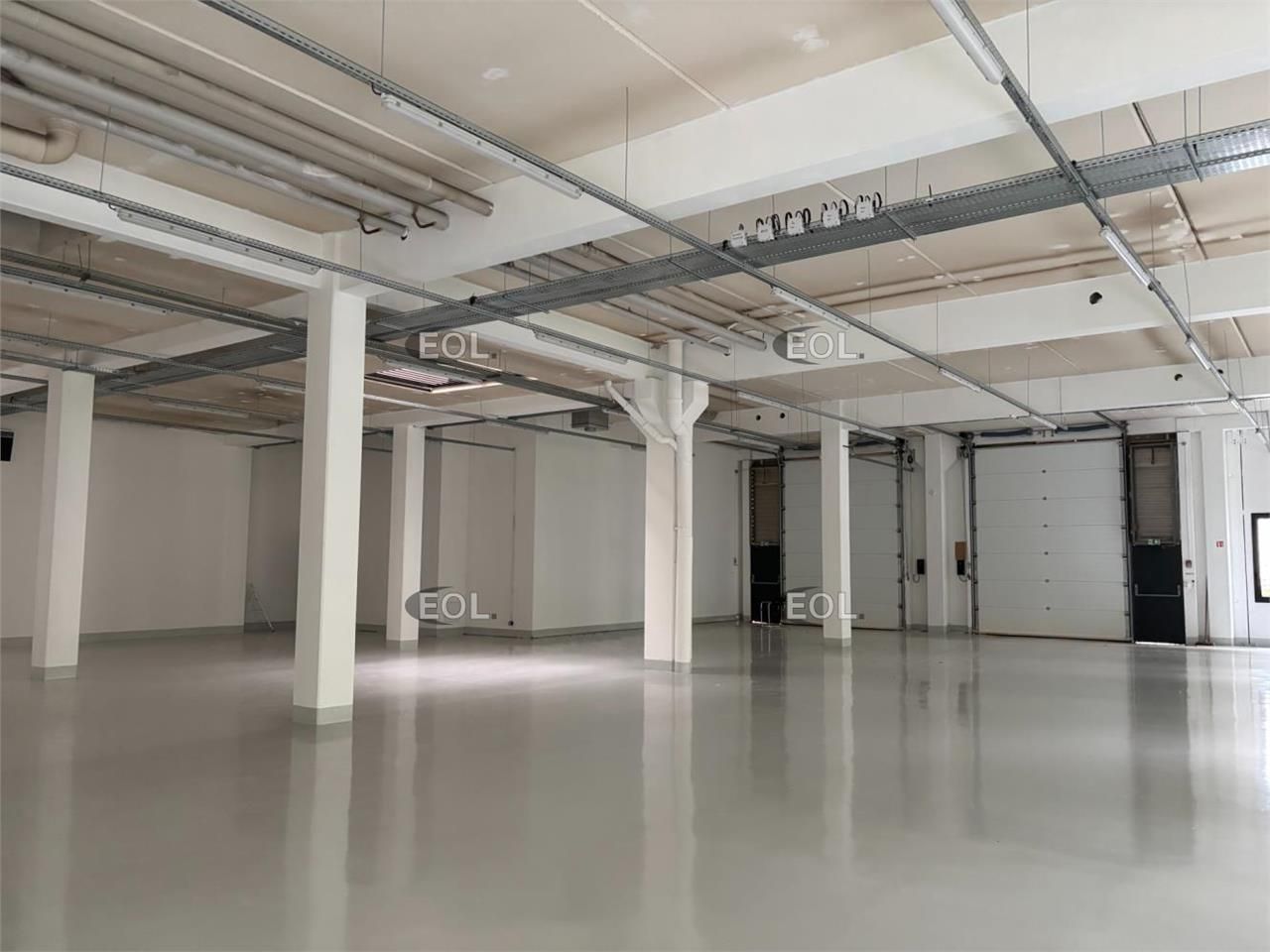 Entrepôt avec bureaux de 777 m² - Cergy (95)