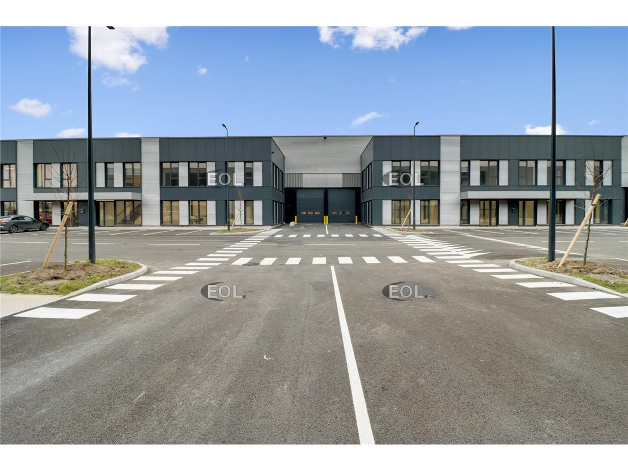 A louer - cellules d'activité de 1 250 m² environ