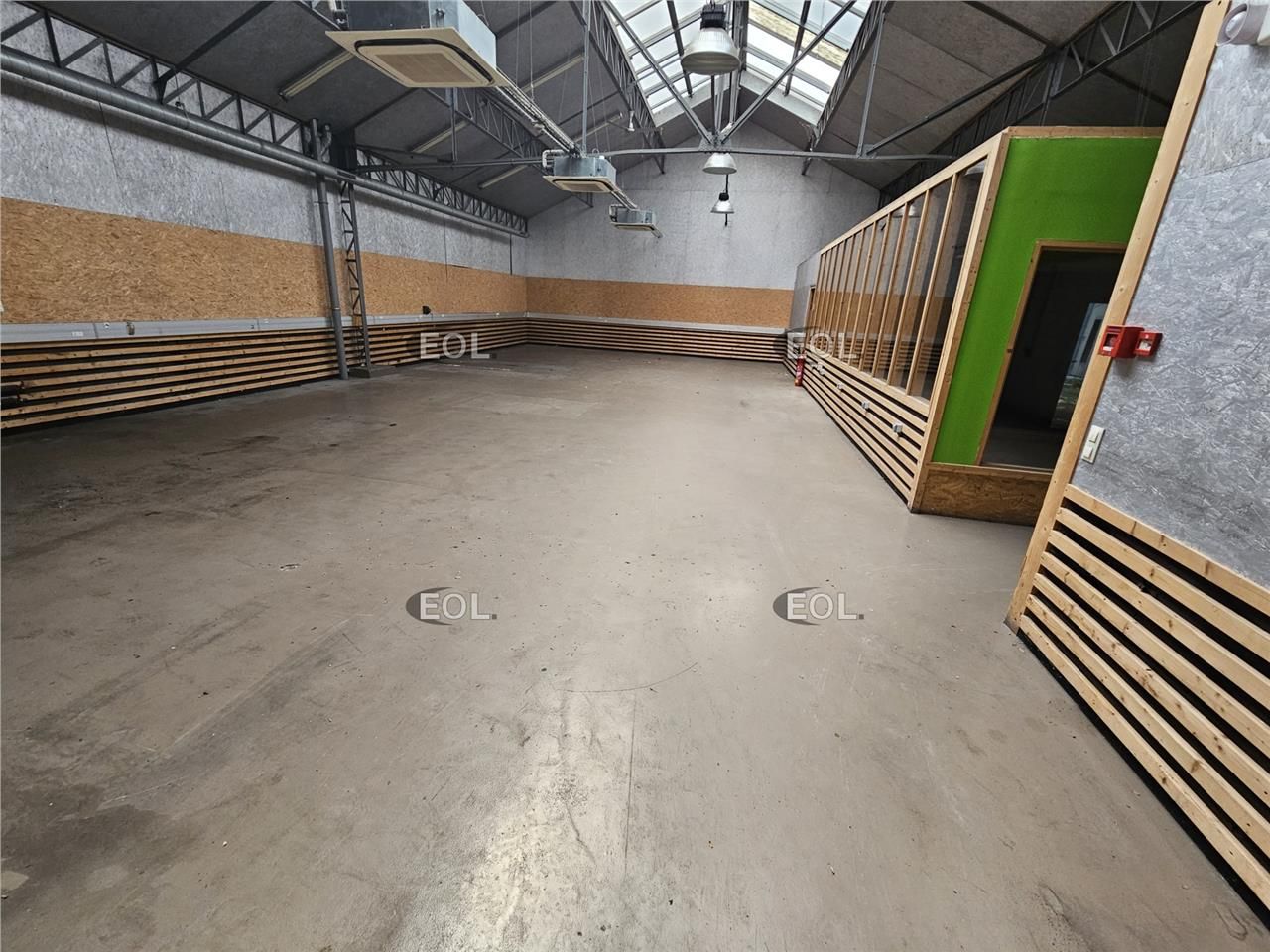 Location Local d'activités 714 m² non divisibles