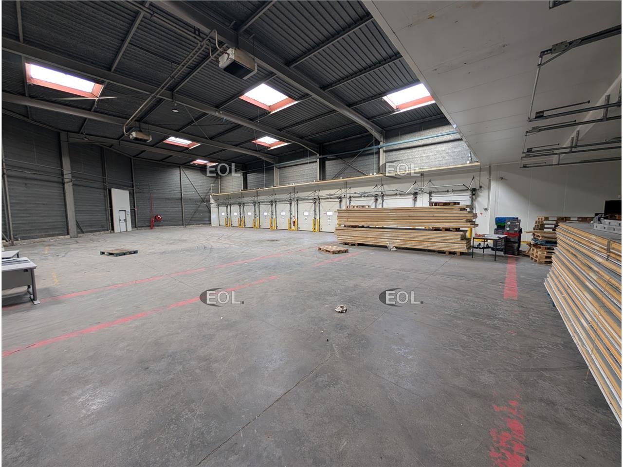 Location Entrepôt de 2 228 m² avec quais à ORLY (94)