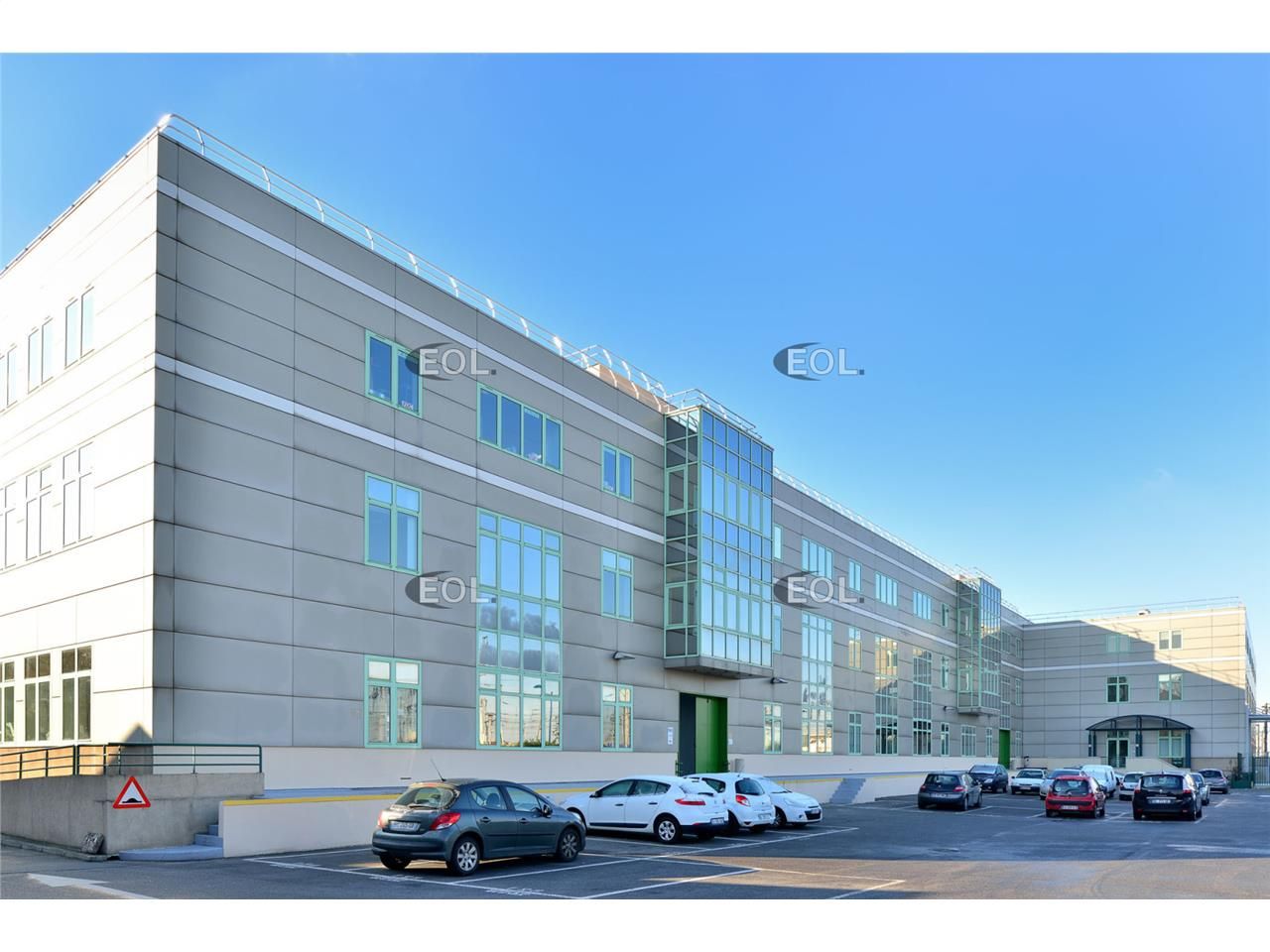 Location Bureaux 2925 m² divisibles à partir de 135 m²