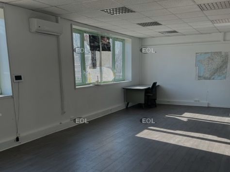 A LOUER - Surfaces de bureaux à partir de 135 m² à Pantin (93)