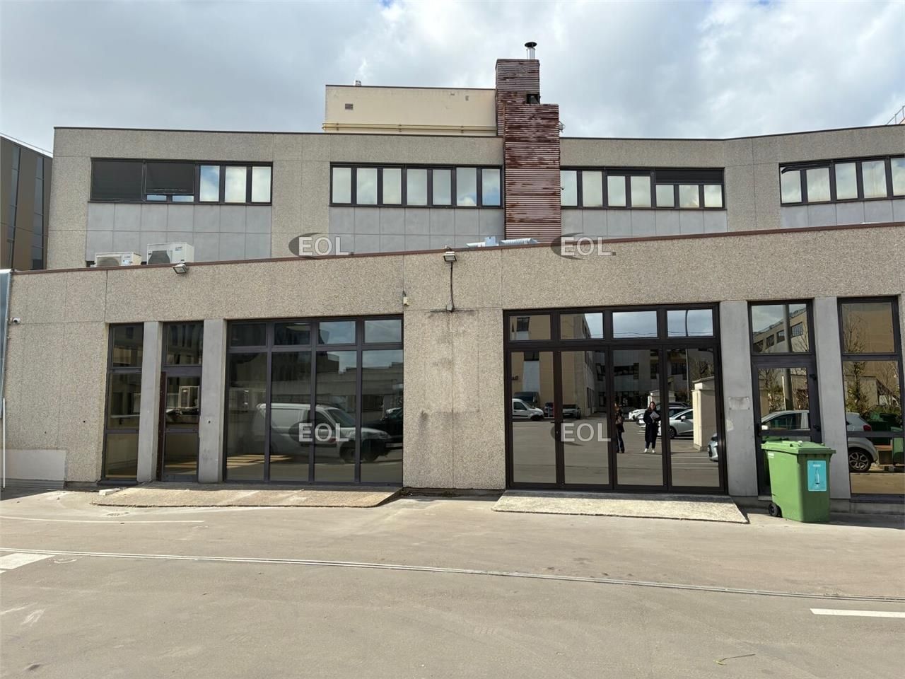 Location Local d'activités 420 m² non divisibles