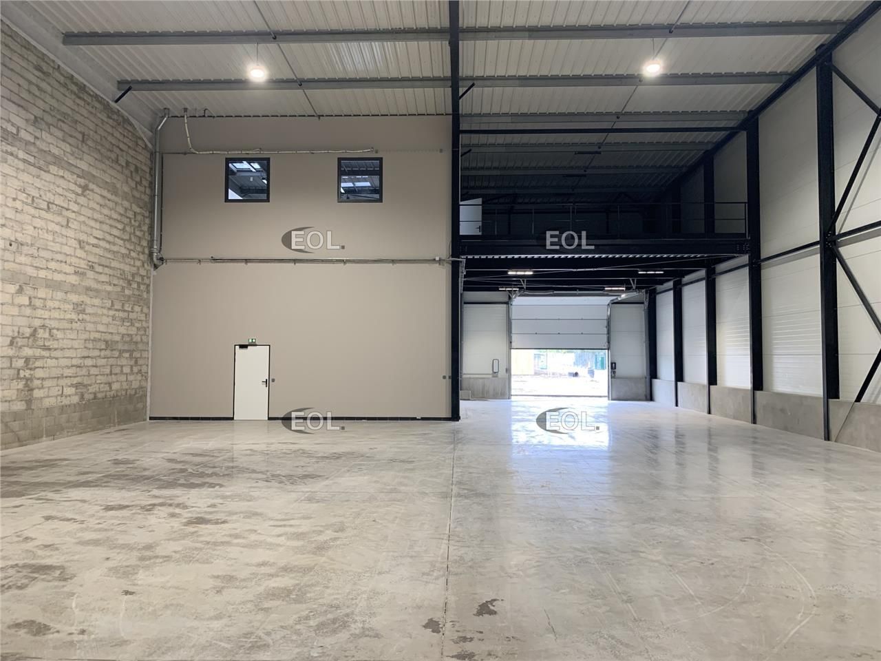 A louer - local d'activité neuf de 1 314 m²