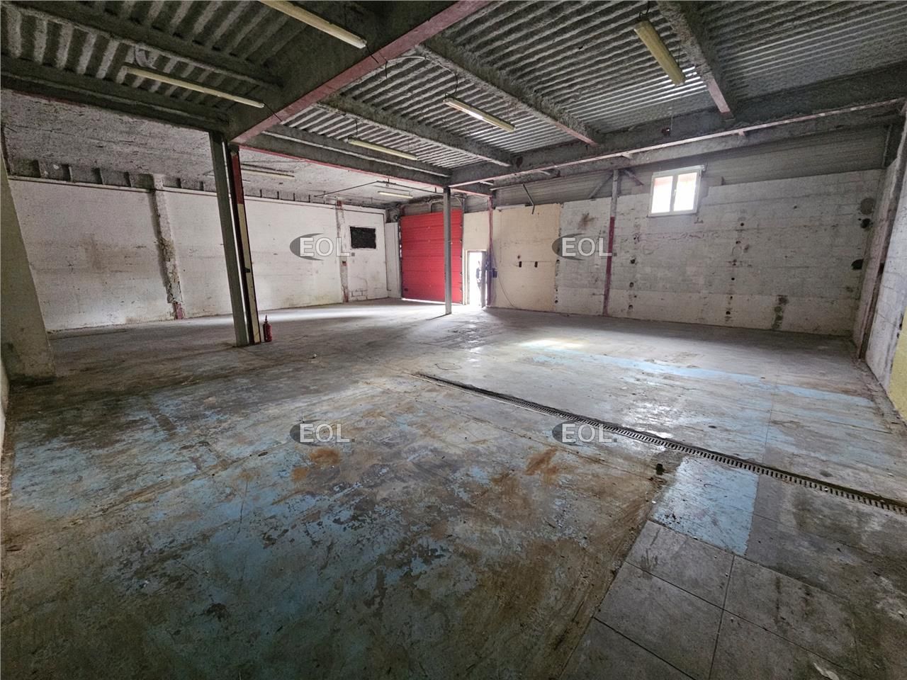 A LOUER - Local d'activité de 810 m² à Choisy le Roi (94)