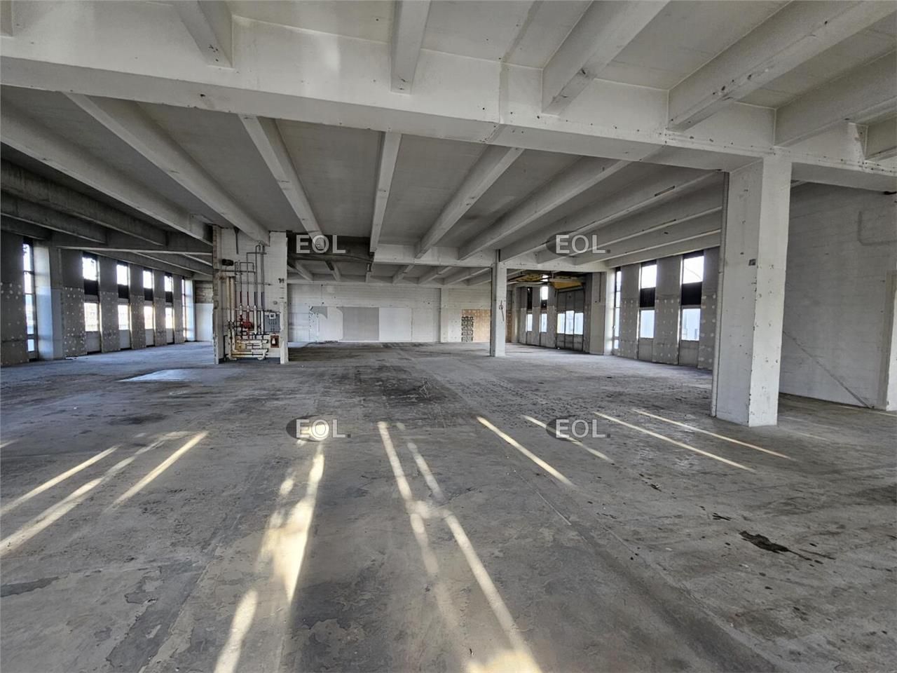 A LOUER - Local de 1 556 m² divisible à Rungis (94)