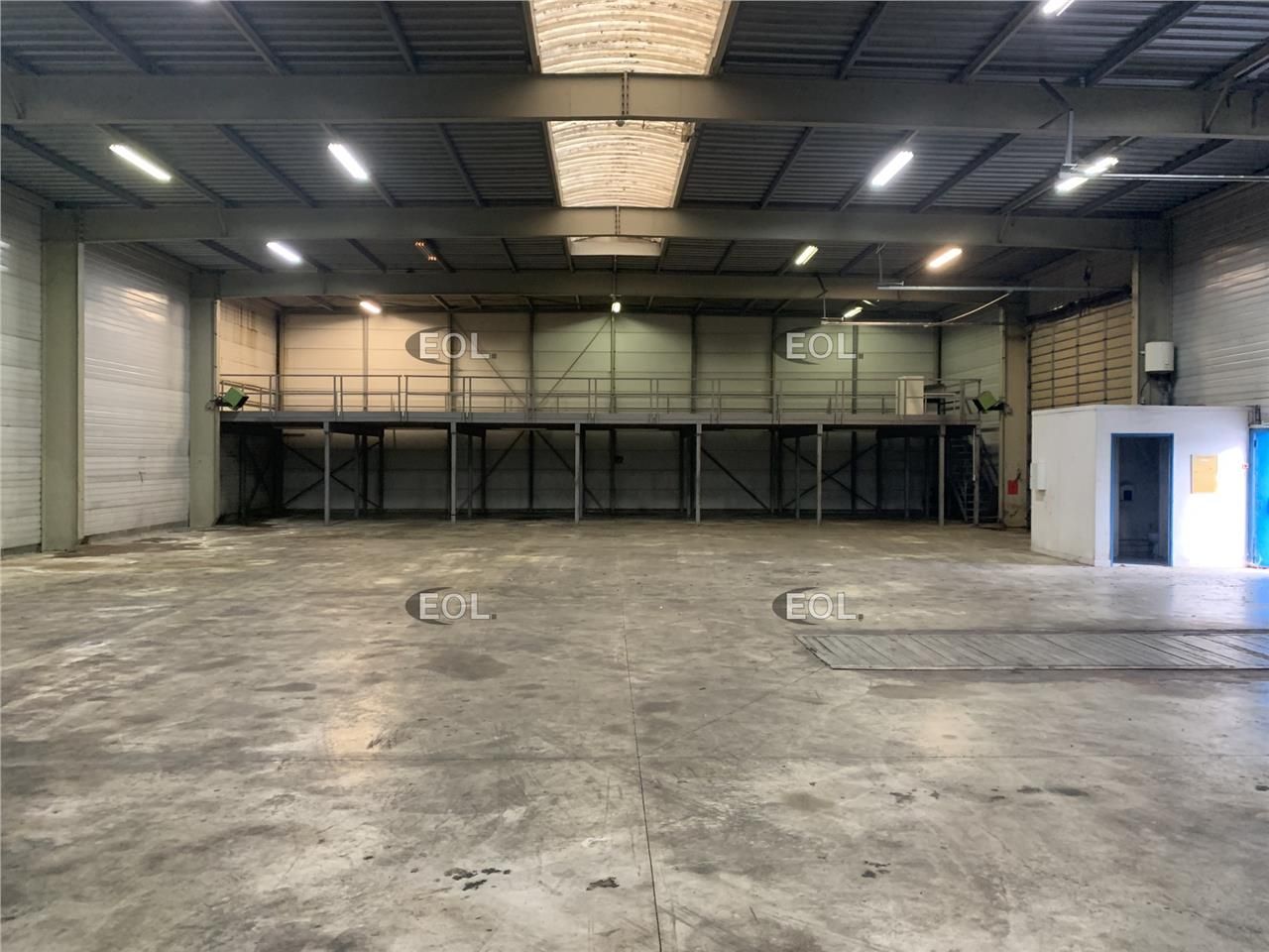 A LOUER : Bâtiment indépendant de 600 m² à Colombes (92)