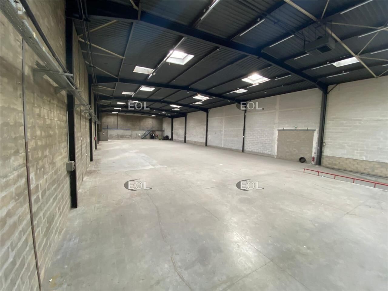 Entrepôt à louer de 1 410 m² à Morangis (91)