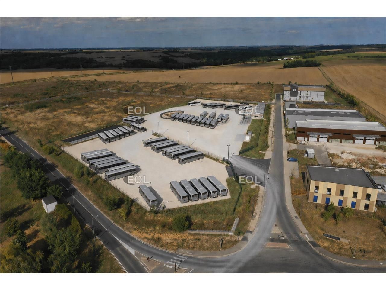 Location Terrains 8000 m² non divisibles