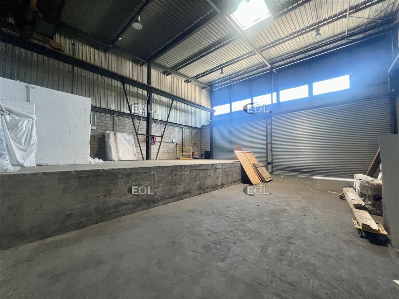 Location Local d'activités 1056 m² divisibles à partir de 225 m²