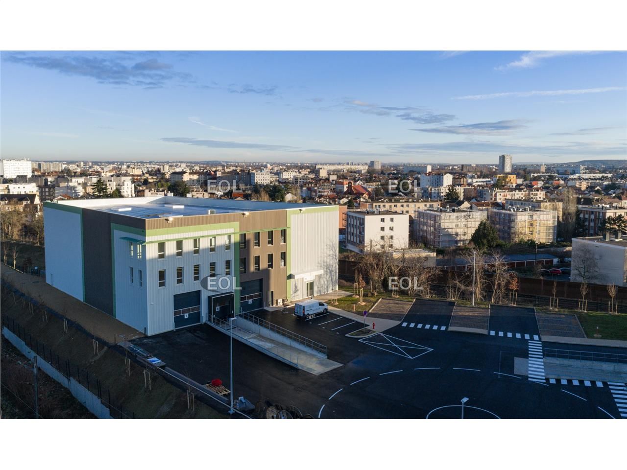 Location Local d'activités 1545 m² non divisibles