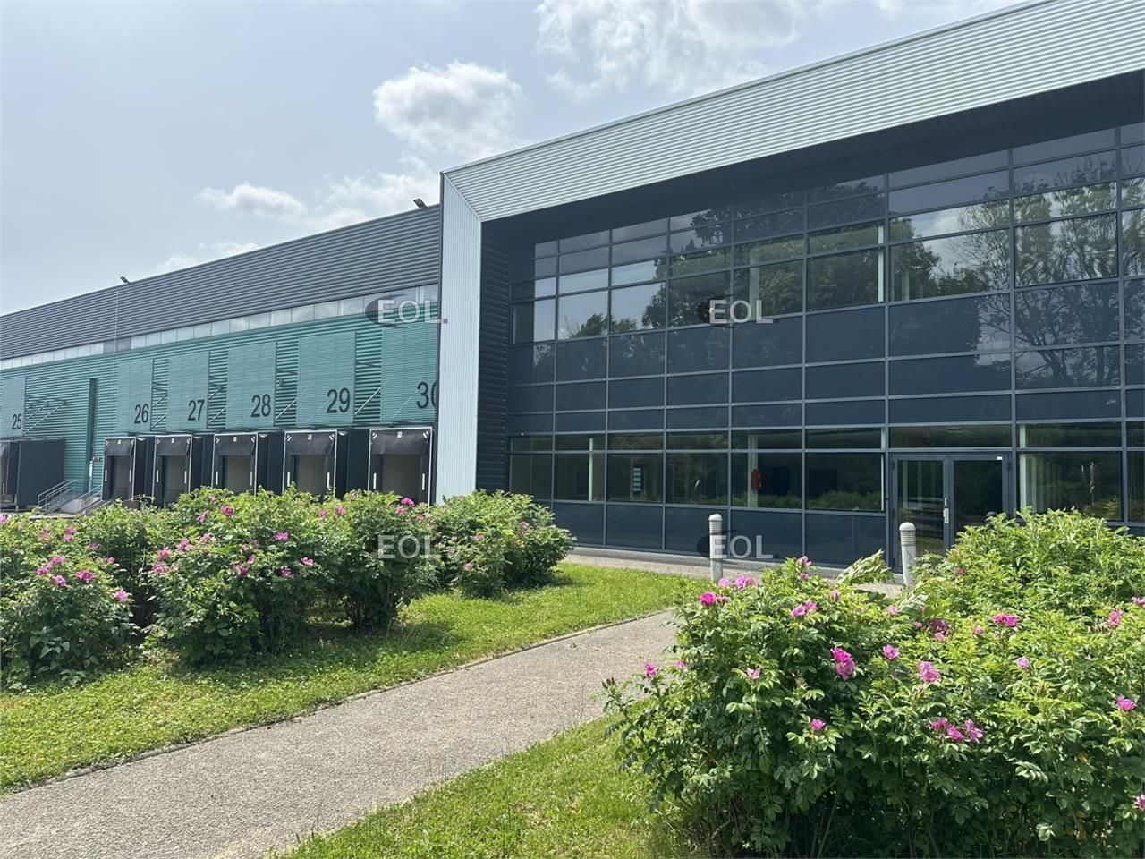 Location Entrepôt 19647 m² divisibles à partir de 9806 m²