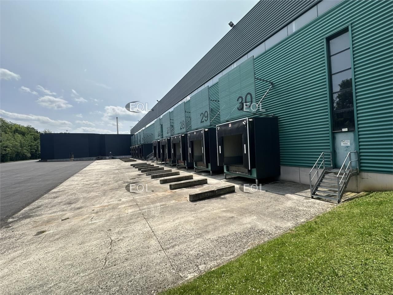 A LOUER CELLULES LOGISTIQUES DE 19 647 m² A MARLY LA VILLE AVEC ICPE 1510 ET