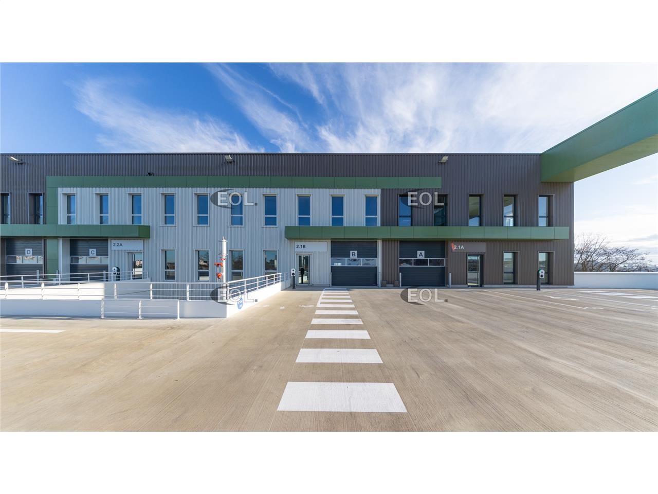 Location Local d'activités 1819 m² non divisibles