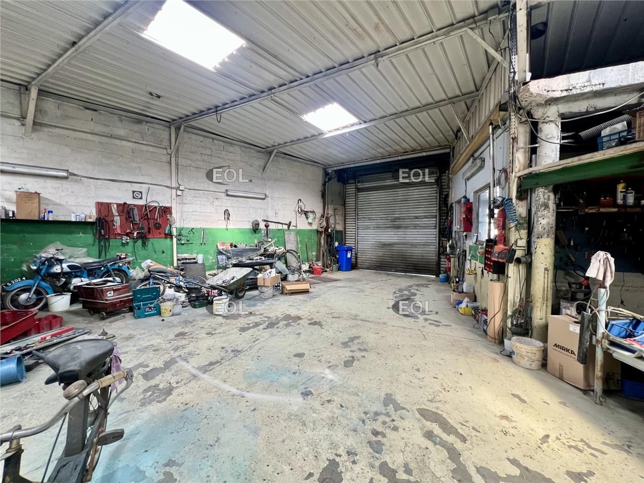 Vente Local d'activités 385 m² non divisibles