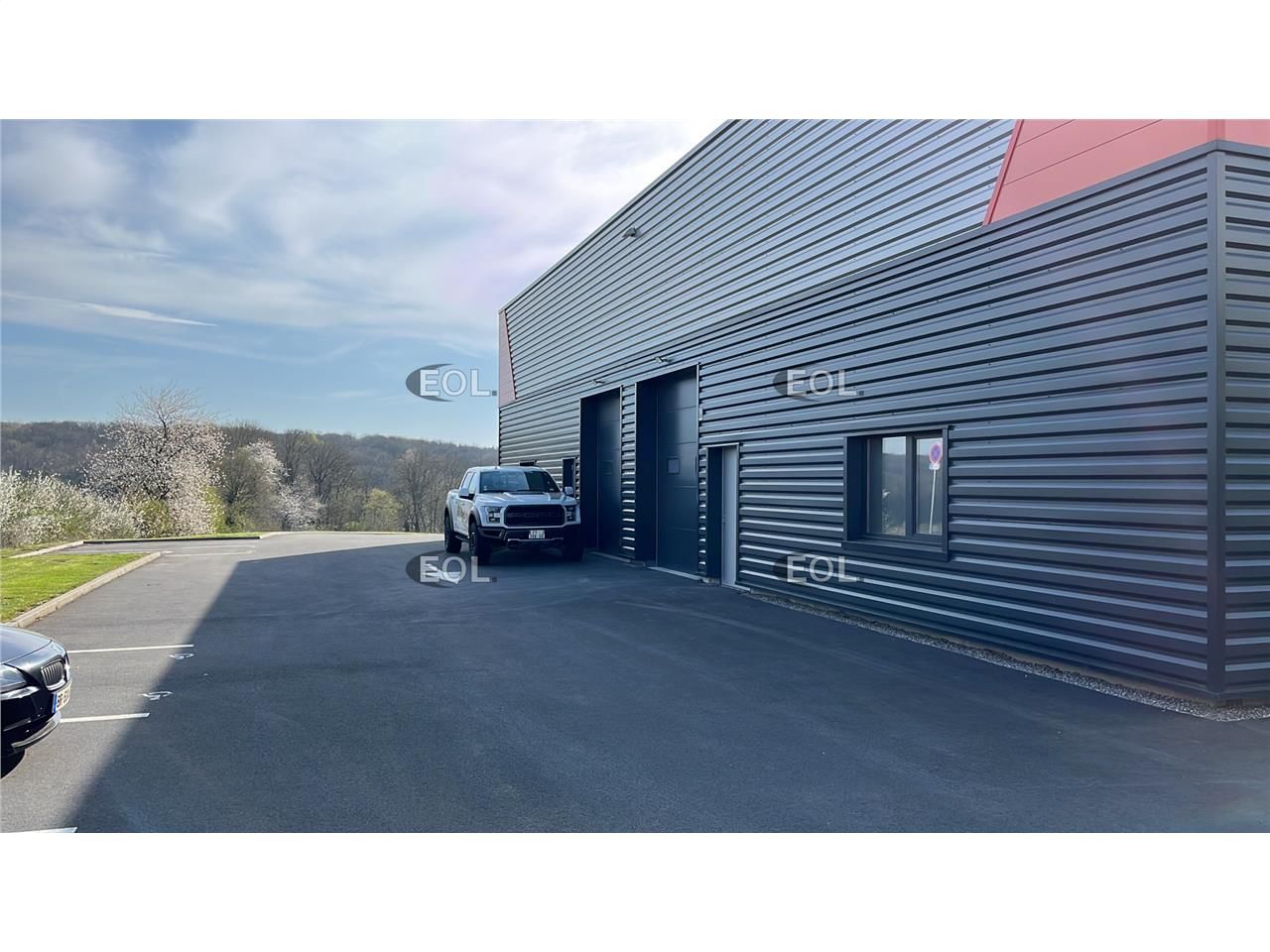 Location Local d'activités 150 m² non divisibles