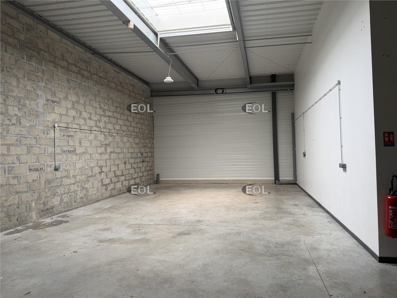 Location Local d'activités 159 m² non divisibles