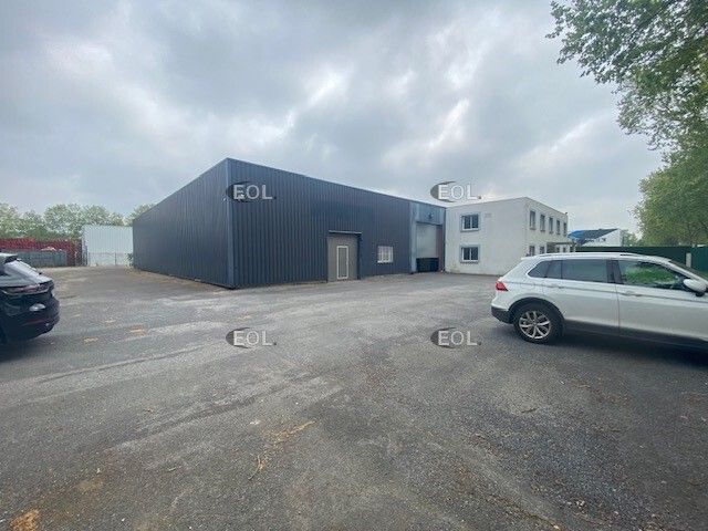 Location Local d'activités 1121 m² non divisibles
