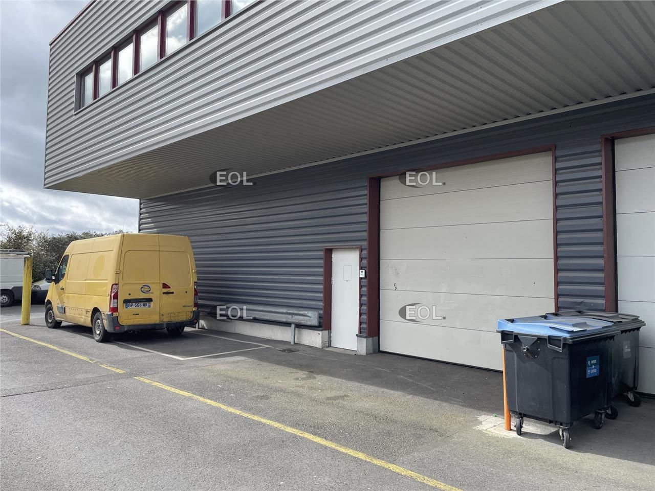 Location Local d'activités 330 m² non divisibles