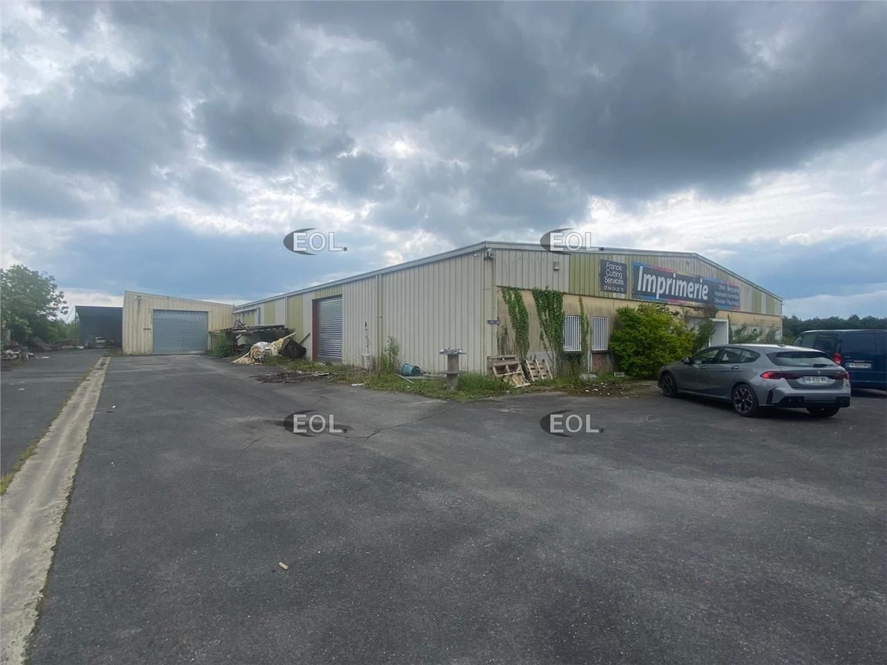 Vente Local d'activités 2100 m² non divisibles