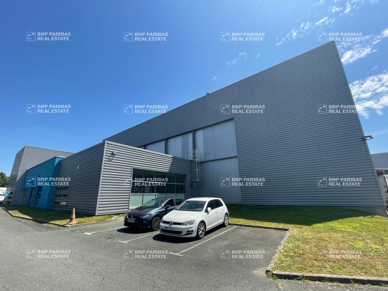 2460 m² pour ce activité en vente à Montaigu-vendée