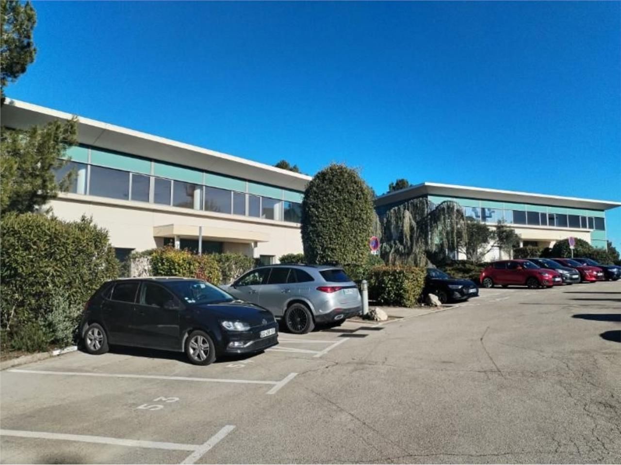 Sur le pôle d'Activités d'Aix en Provence, CBRE v