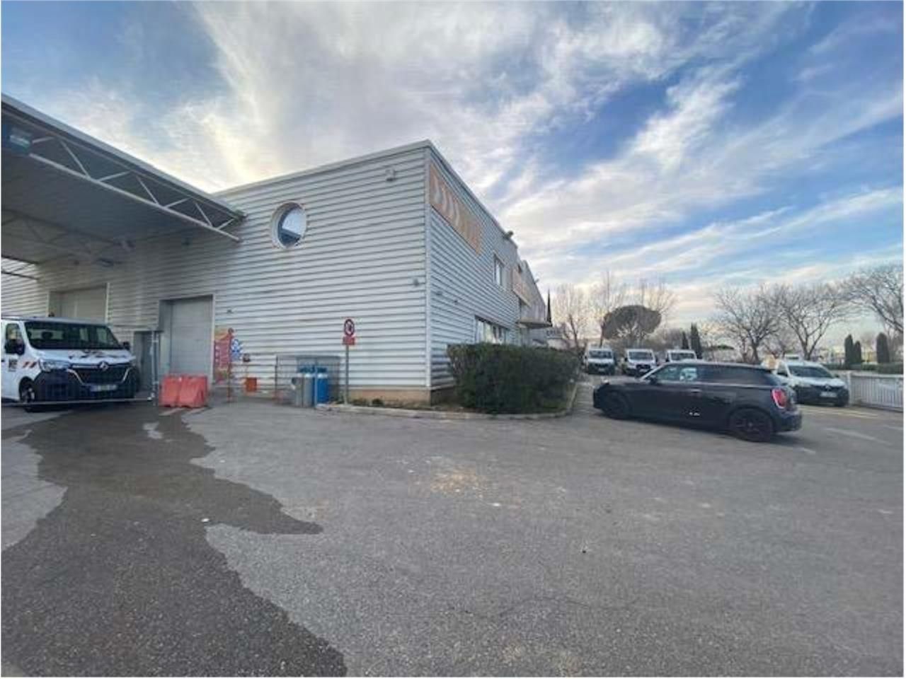 CBRE vous propose un bâtiment indépendant de 130