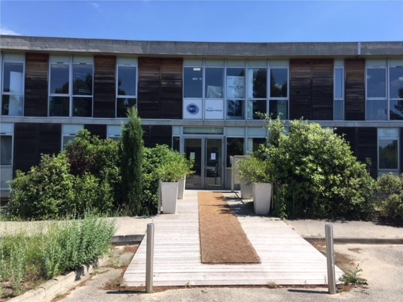 CBRE vous propose un espace atypique de 505,5 m² 