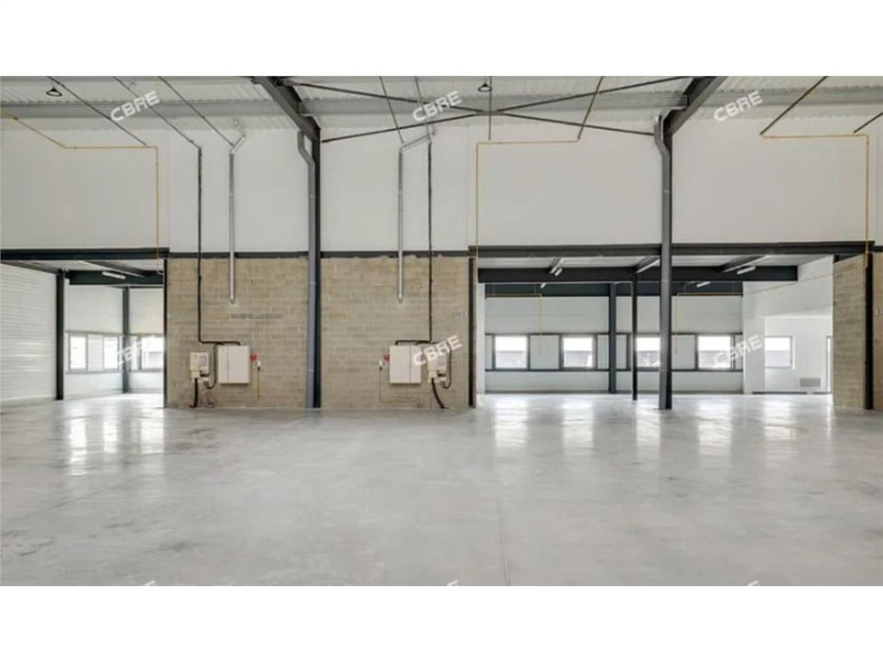 Aux Pennes Mirabeau, sur 7 000 m² de terrain, CBR