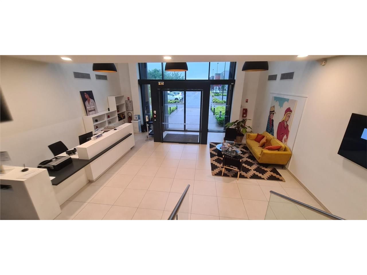 RARE : CBRE vous propose un entrepôt de 7 287 m²