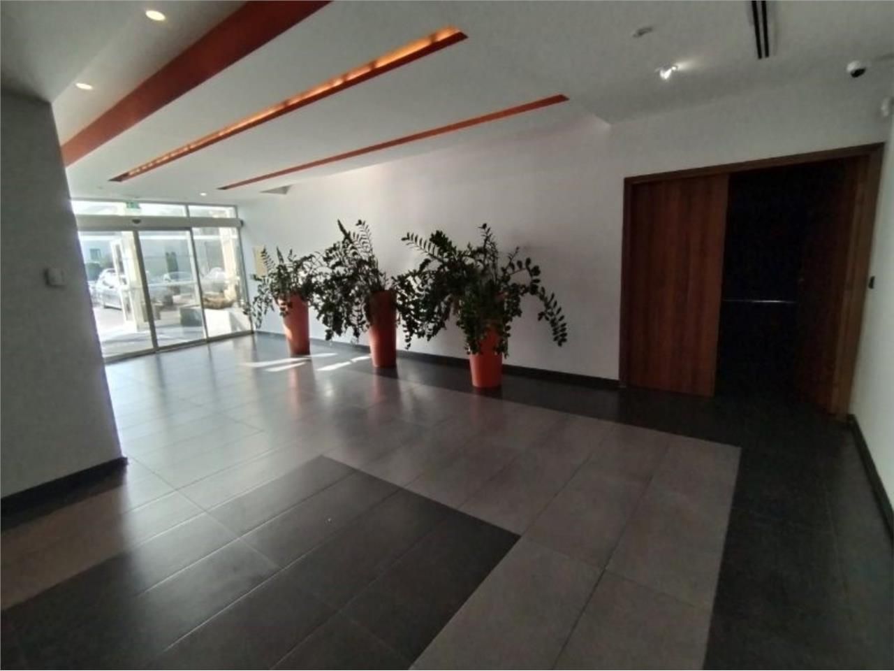 CBRE vous propose une surface de 106m² environ de