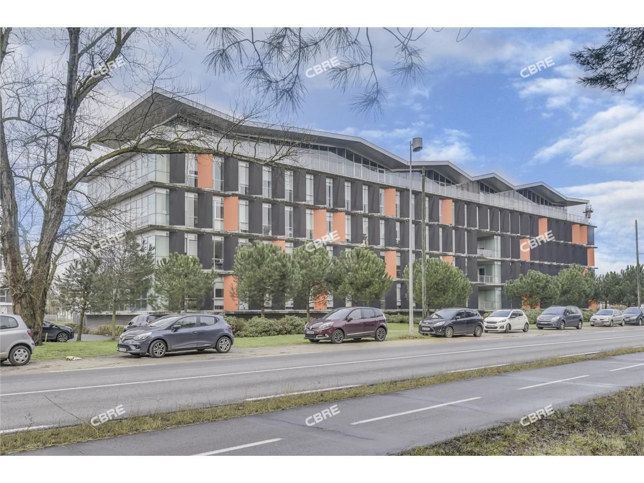 Au sein d'un ensemble tertiaire reconnu face au L