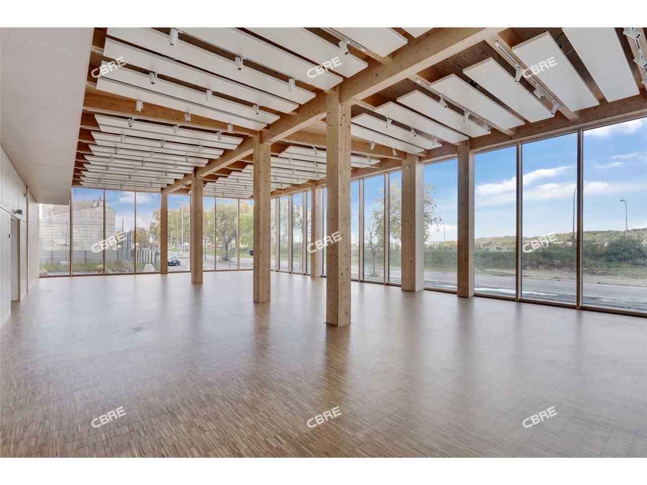 A LOUER - Au sein du quartier Euratlantique, imme