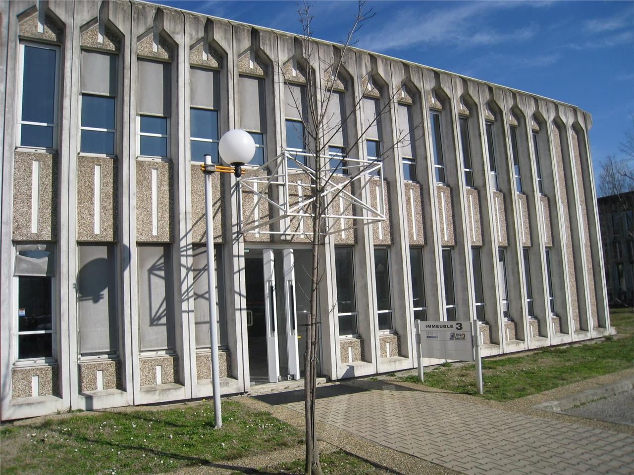 A louer - A Bordeaux Lac, en bordure de rocade so
