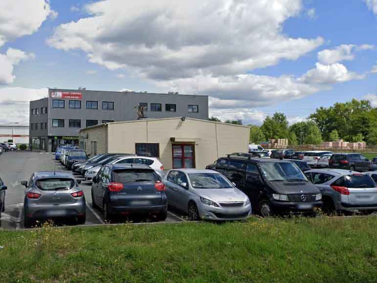 CBRE vous propose des bureaux éclairés et cloison