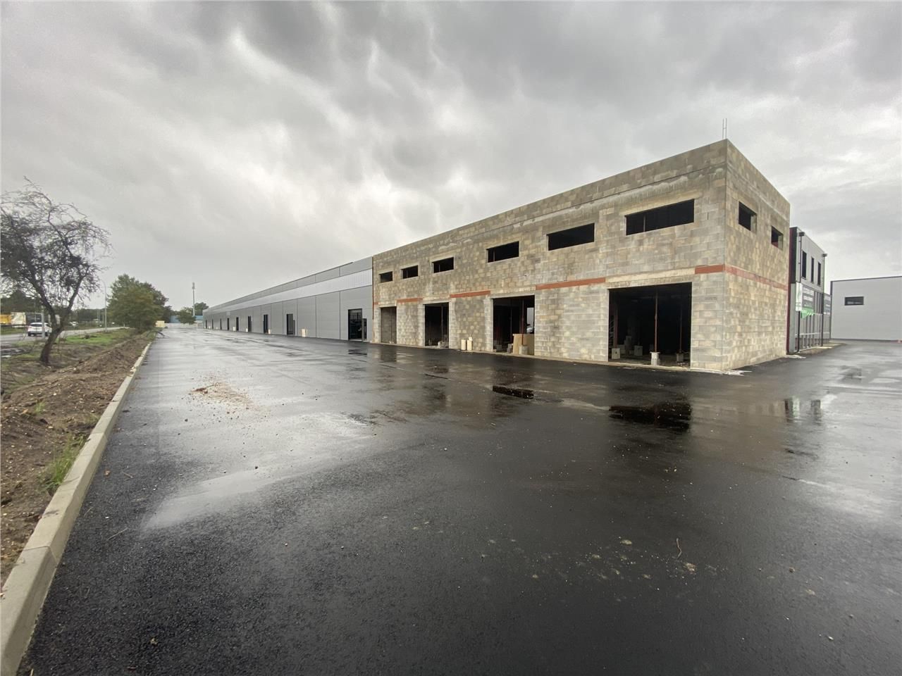 A louer - idéal Artisan - PME-PMI : CBRE vous pro