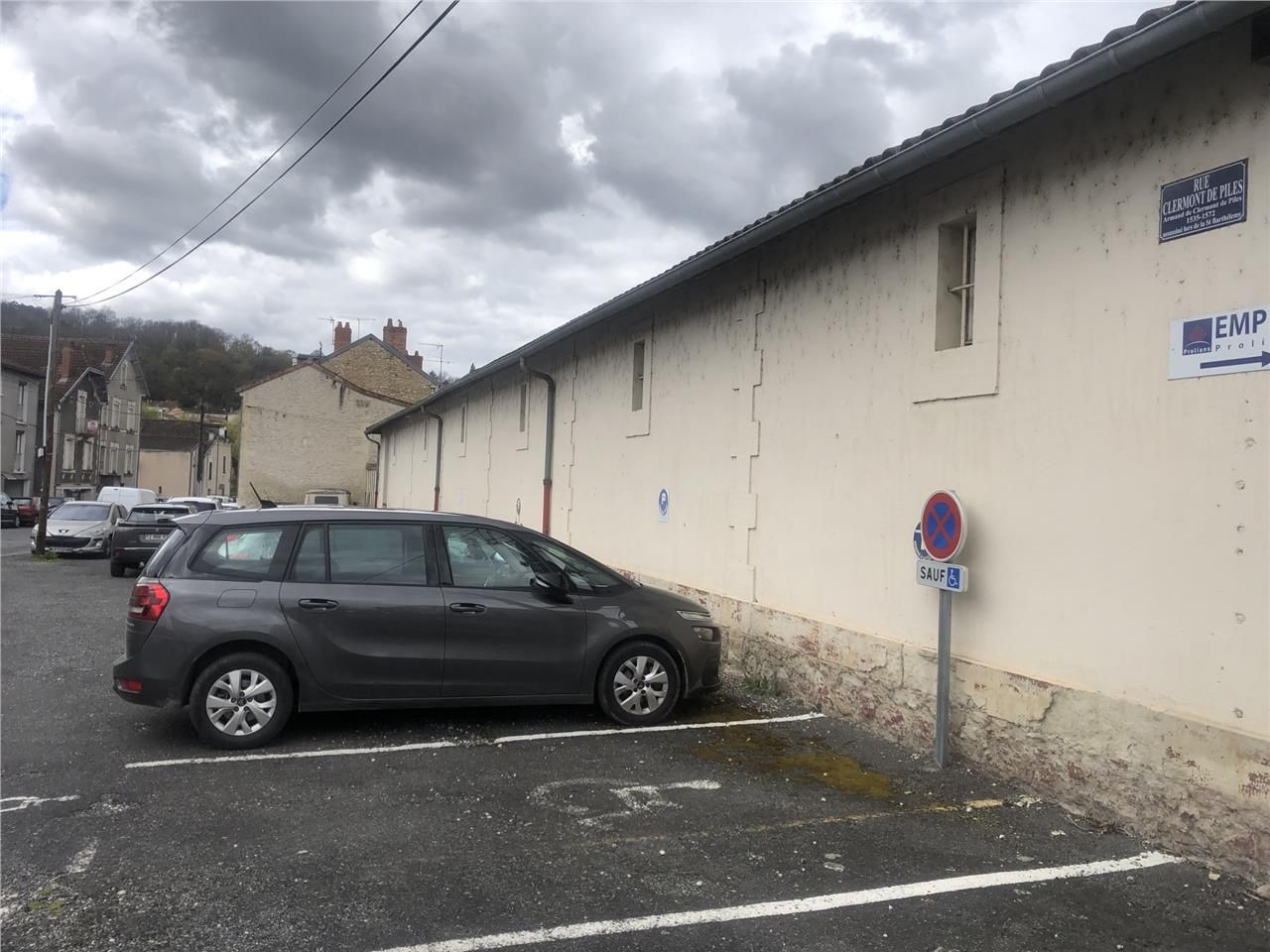 CBRE vous propose à l'acquisition, un bâtiment d'