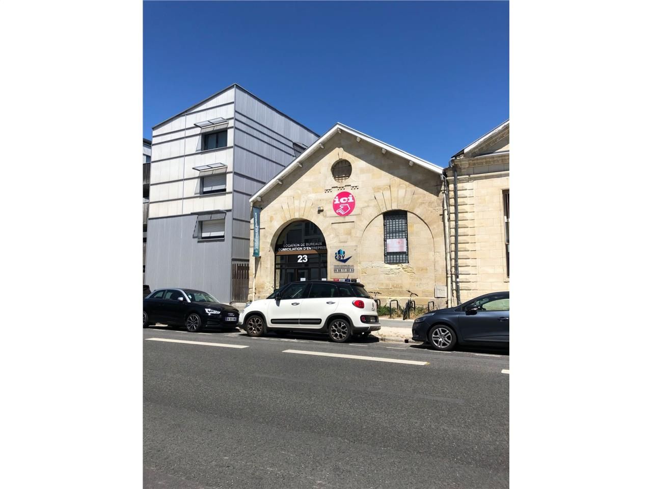 Rare, immeuble de bureaux indépendant disponible 