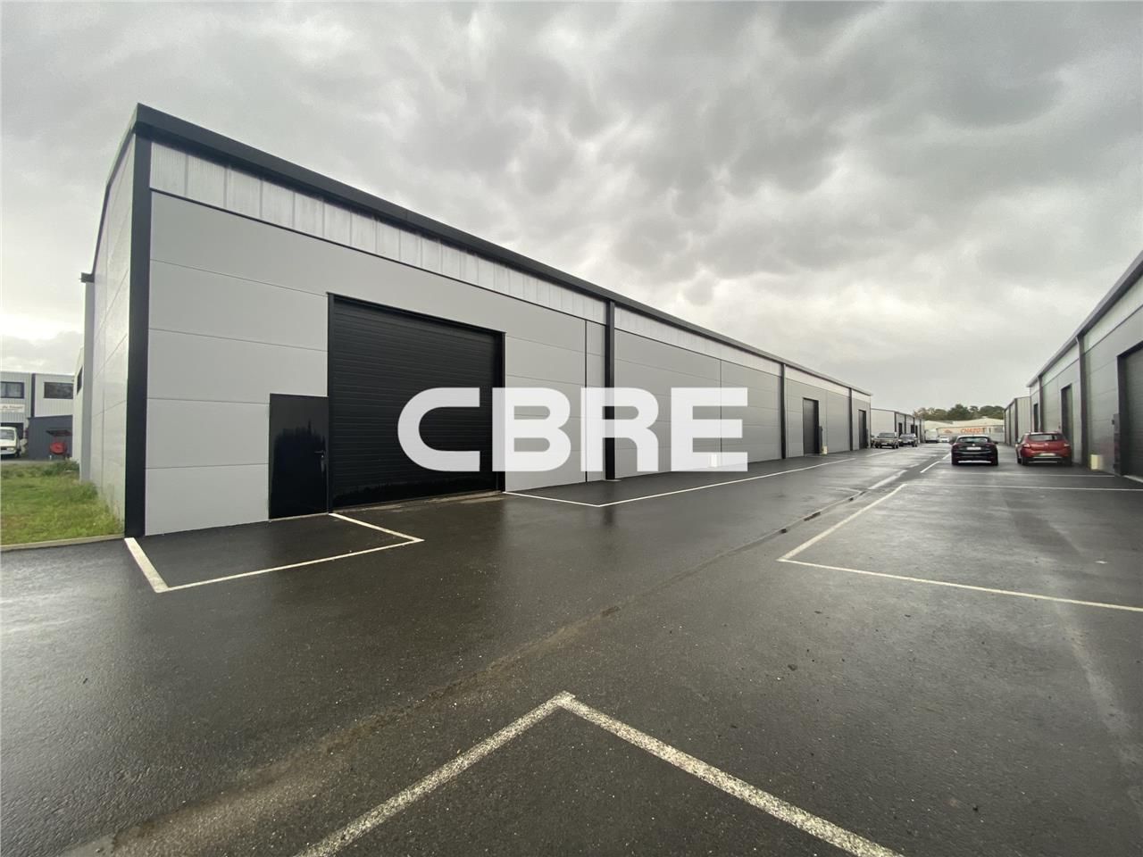 A LOUER : CBRE vous propose un bâtiment neuf à us