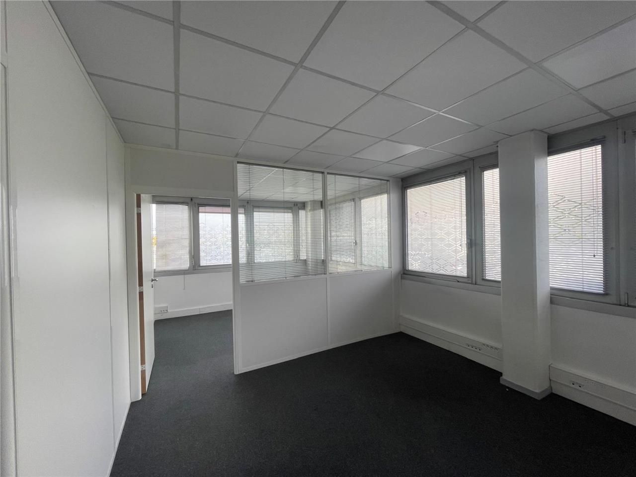 Au sein de la zone tertiaire de Bordeaux Lac, à B