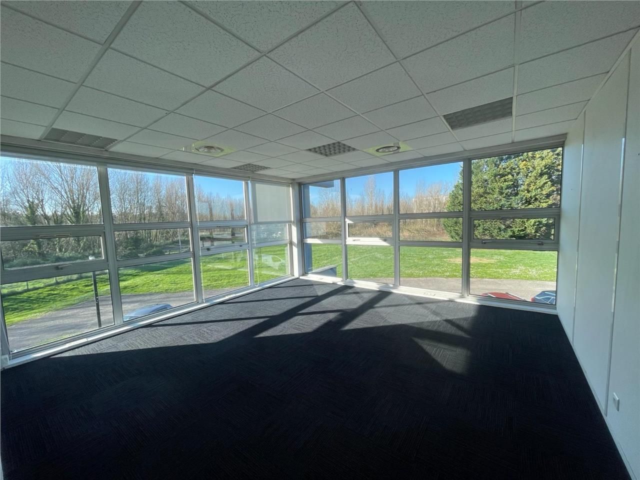 A LOUER BUREAUX - Au sein du Parc d'Activités MAS