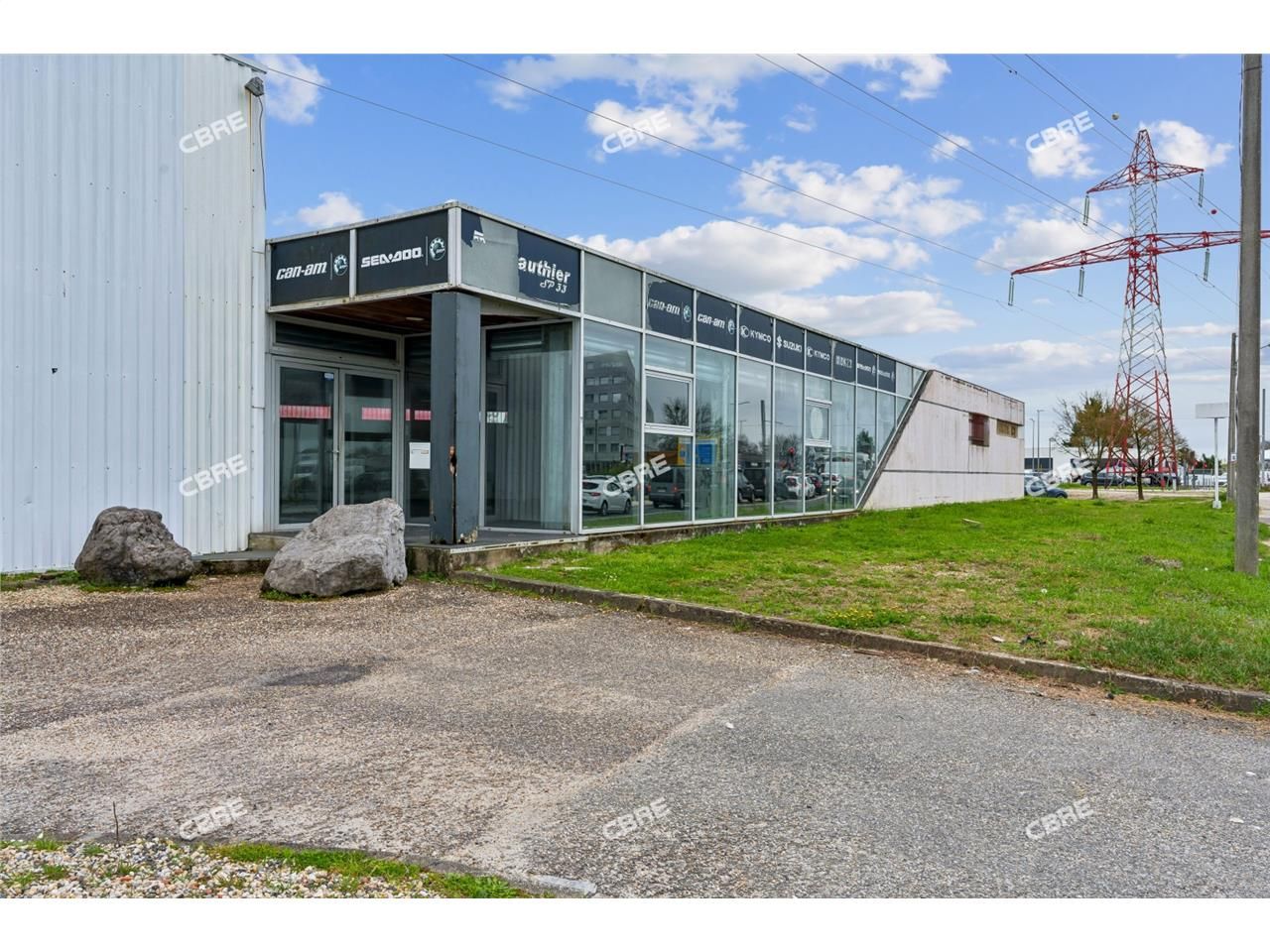 BELLE VISIBILITE : Bâtiment d'Activités avec Show