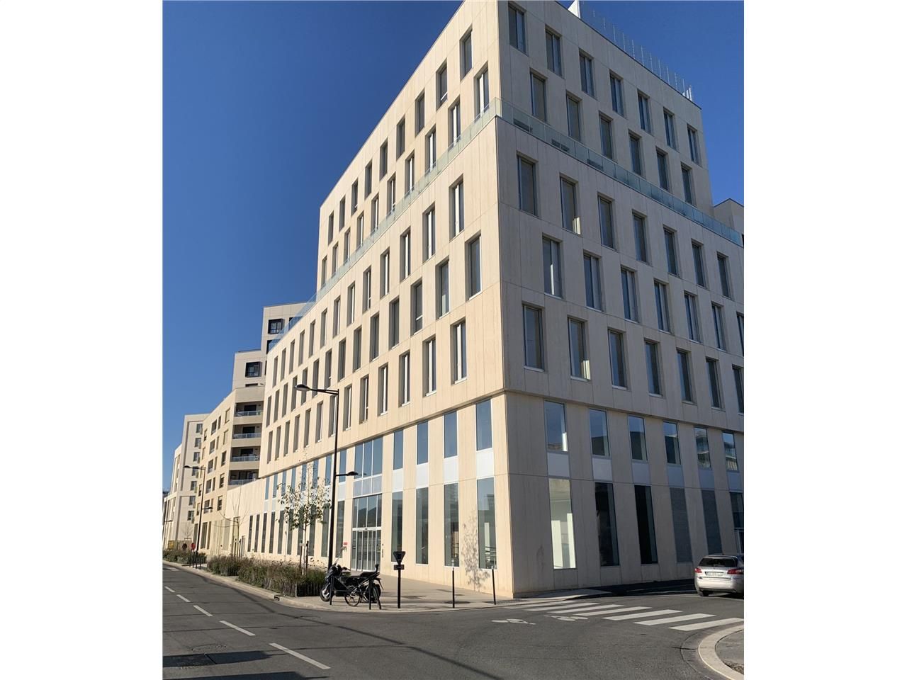BORDEAUX - EURATLANTIQUE - BUREAUX A LOUER CBRE v